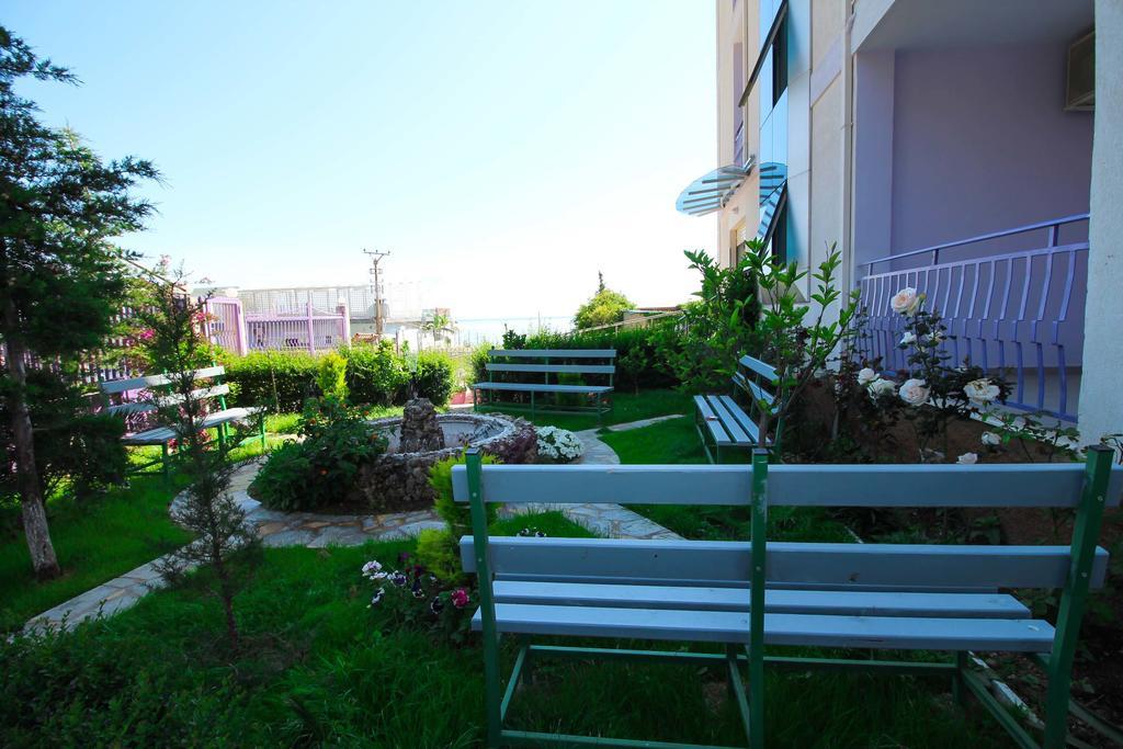 Hotel Keisa Dhërmi Exteriör bild