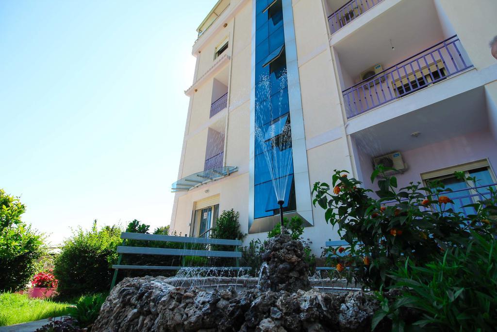 Hotel Keisa Dhërmi Exteriör bild