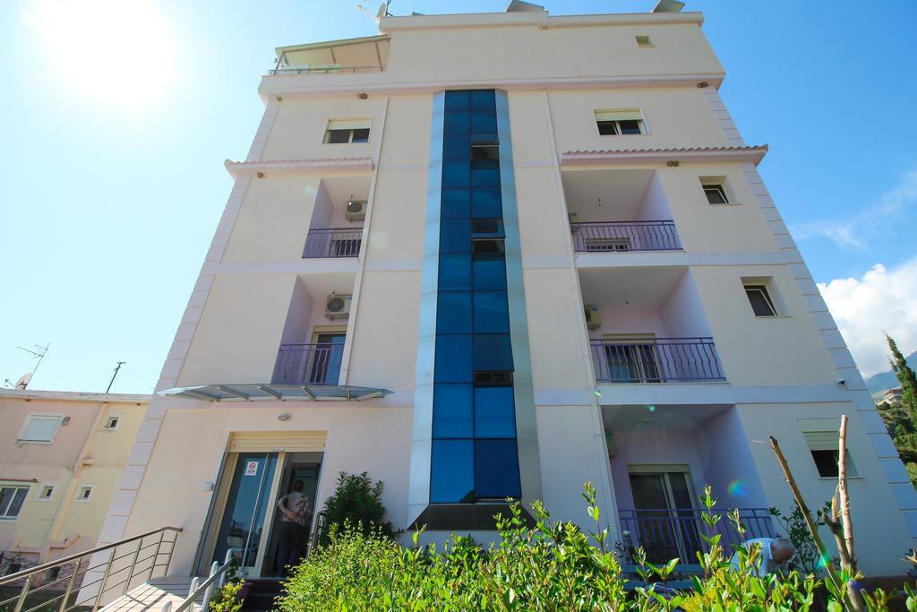 Hotel Keisa Dhërmi Exteriör bild